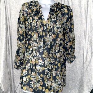 Lauren Conrad Flowy Floral Top Womens medium Blouse Roll Tab Sleeve V-Neck